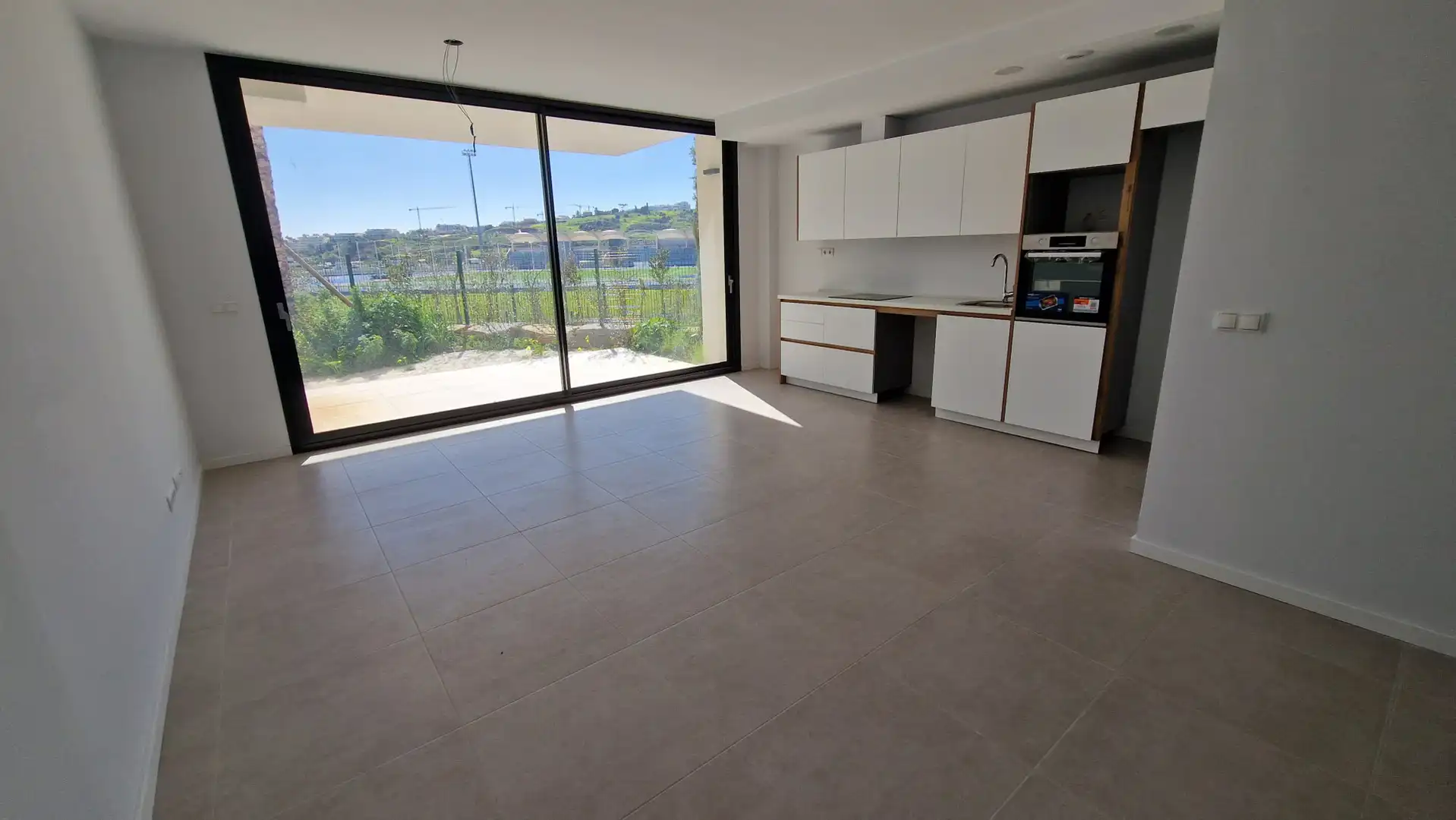 Cocina de Planta baja en venta en Estepona con Aire acondicionado, Jardín privado y Terraza
