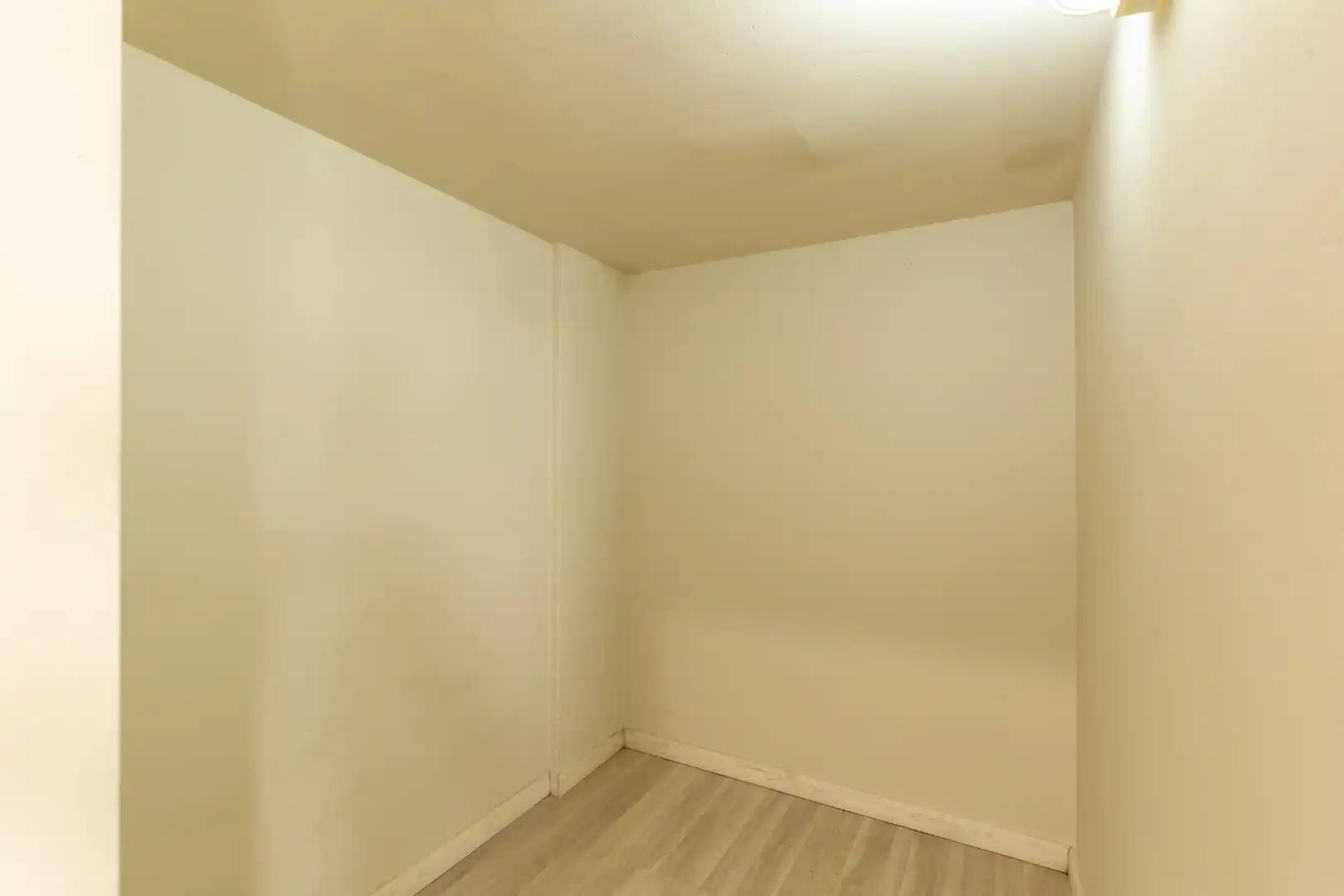 Local en venda en L'Hospitalet de Llobregat amb Aire condicionat, Calefacció i Parquet