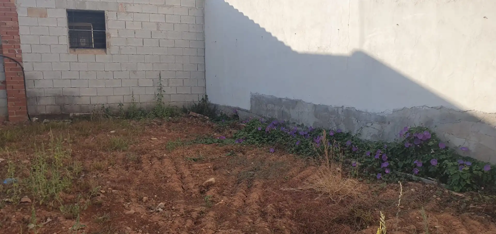 Residential land for sale in Barx