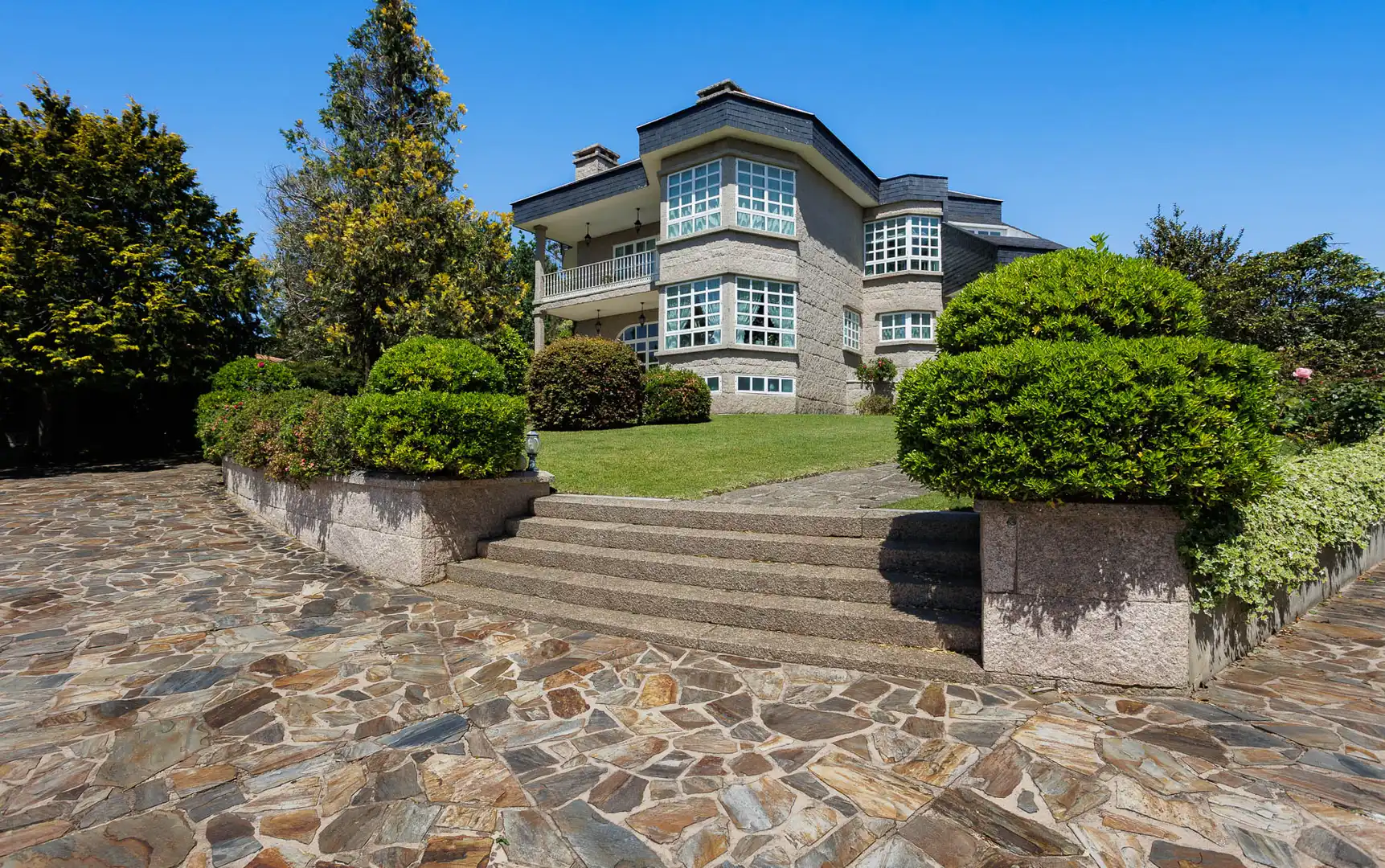 Vista exterior de Casa o chalet en venta en Sanxenxo con Amueblado