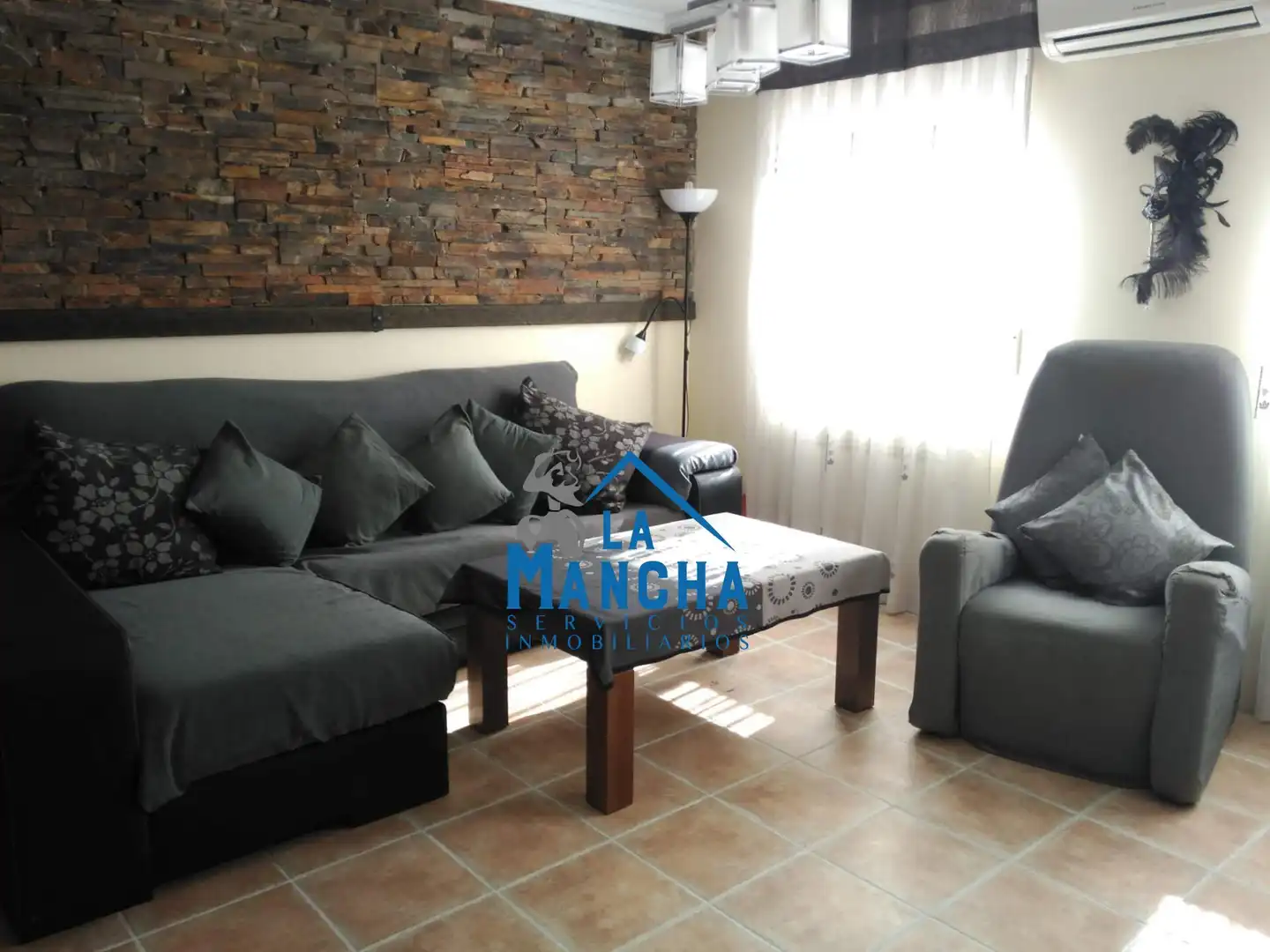 Wohnzimmer von Einfamilien-Reihenhaus zum Verkauf in La Gineta mit Abstellraum und Balkon