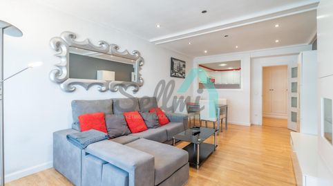 Foto 4 de Piso de alquiler en De Longoria Carbajal, Salesas - Foncalada - Campoamor, Oviedo