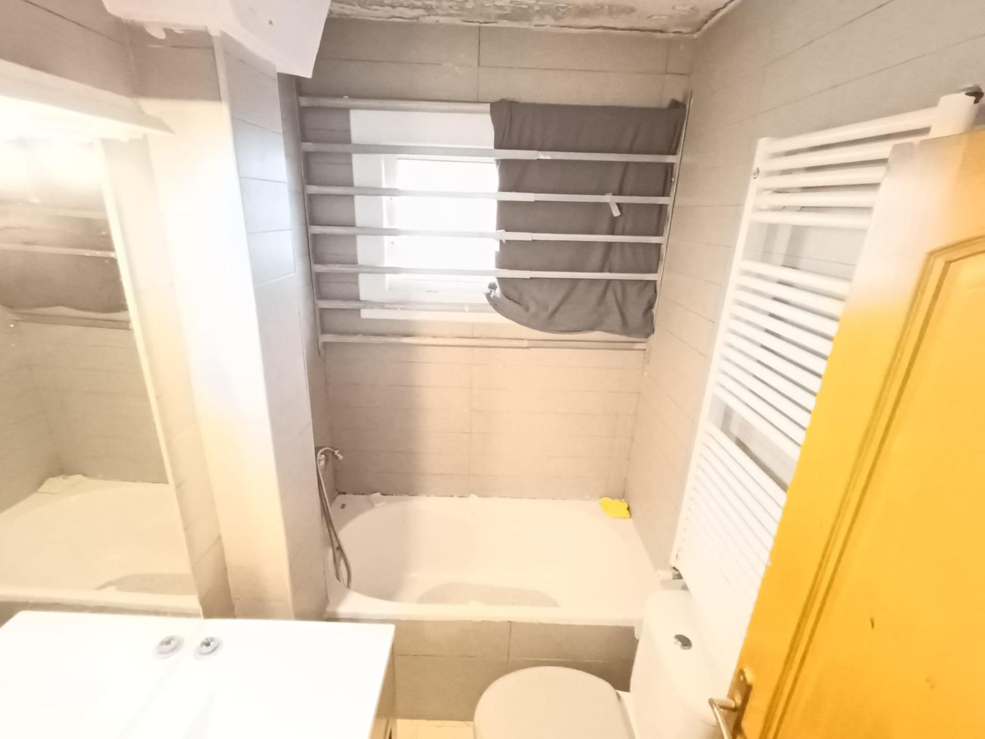Bathroom of Planta baja for sale in Sabadell