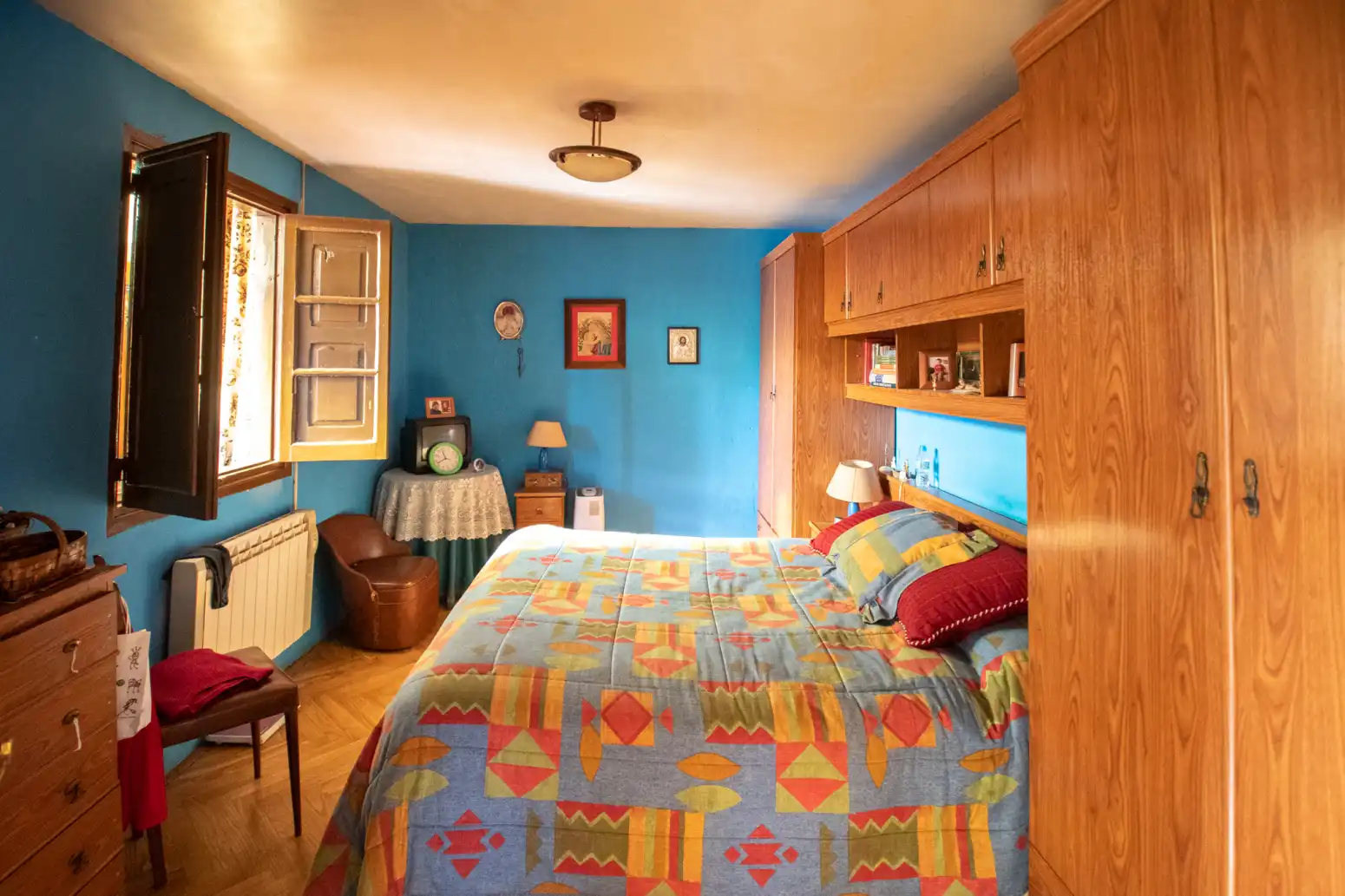 Habitación de Casa adosada en venta en Villaviciosa con Calefacción, Terraza y Trastero