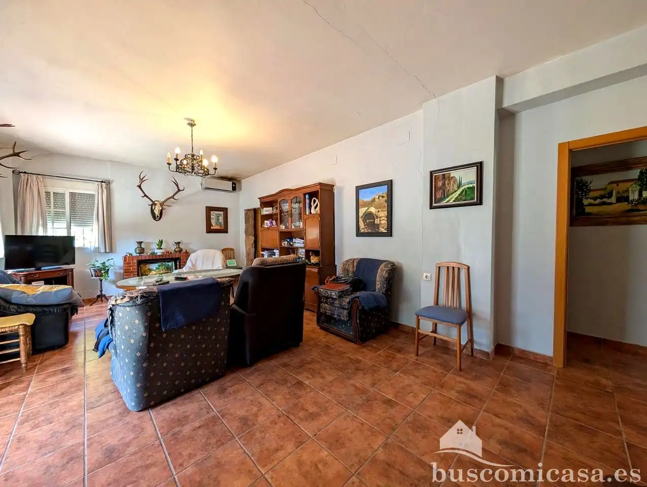 Sala d'estar de Finca rústica en venda en Linares amb Aire condicionat, Jardí privat i Terrassa