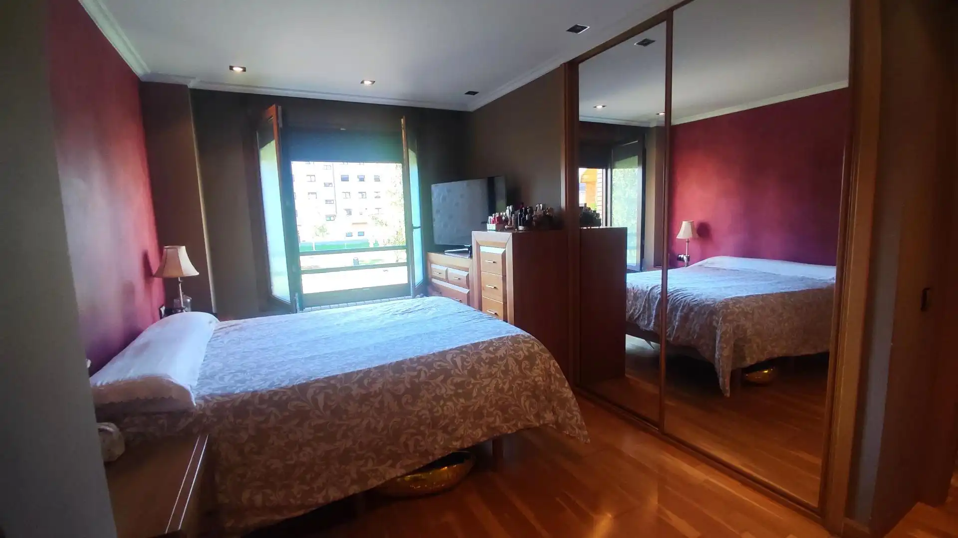 Habitación de Piso en venta en Gijón  con Calefacción y Trastero