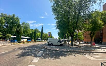 Vista exterior de Pis en venda en  Madrid Capital amb Terrassa