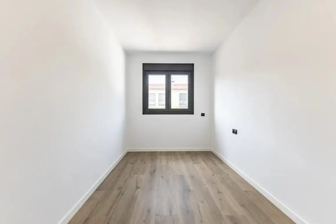 New build Terraced house with garden for sale in Carrer del Pintor Guàrdia, imagen 26