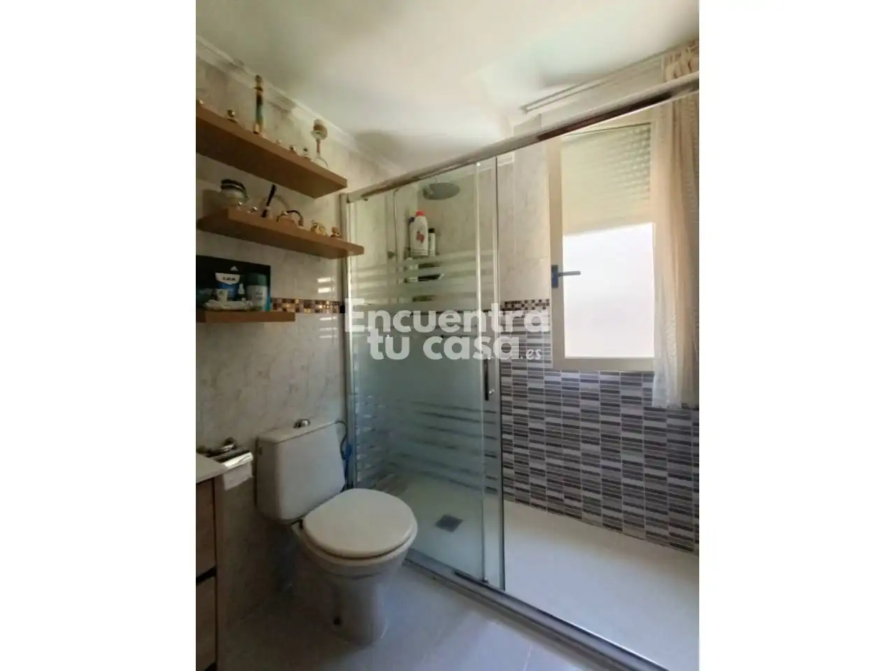 Baño de Apartamento en venta en Miranda de Ebro con Calefacción, Parquet y Trastero