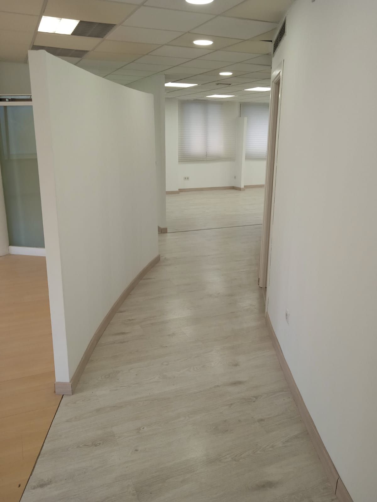 Office to rent in Carrer Josep Bernad Amorós, 5, Carrús Oeste