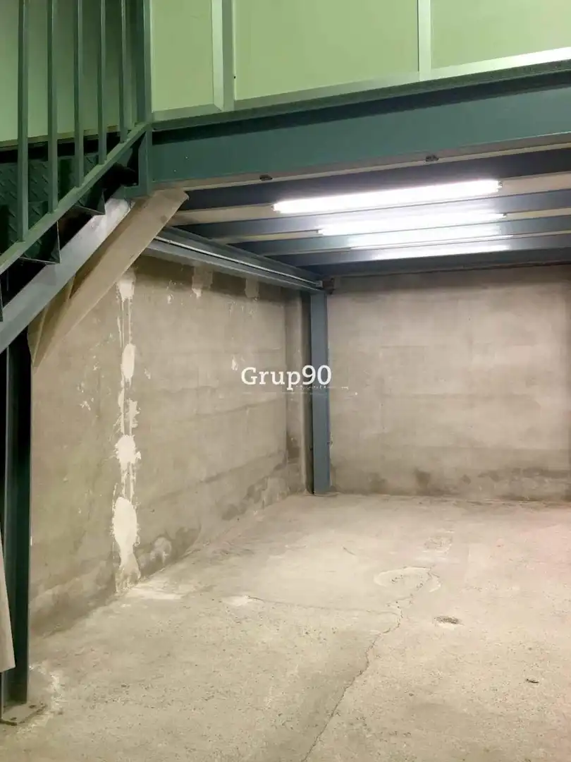 Local en venta en Lleida con Aire acondicionado