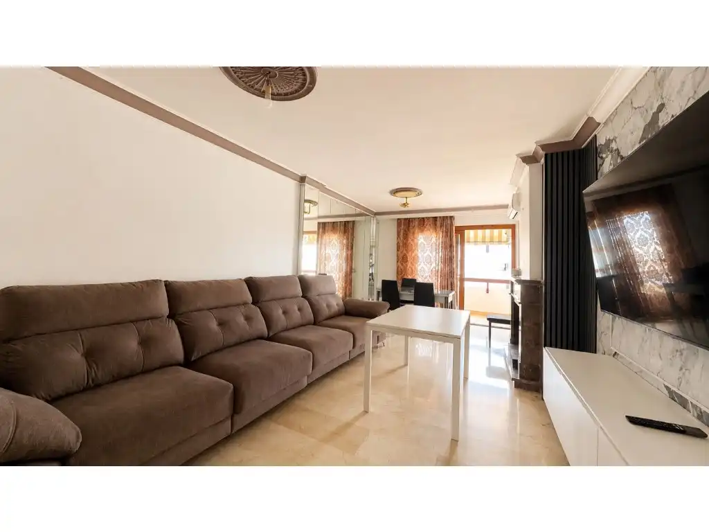 Flat with terrace for sale in Calle Faust Bonafe