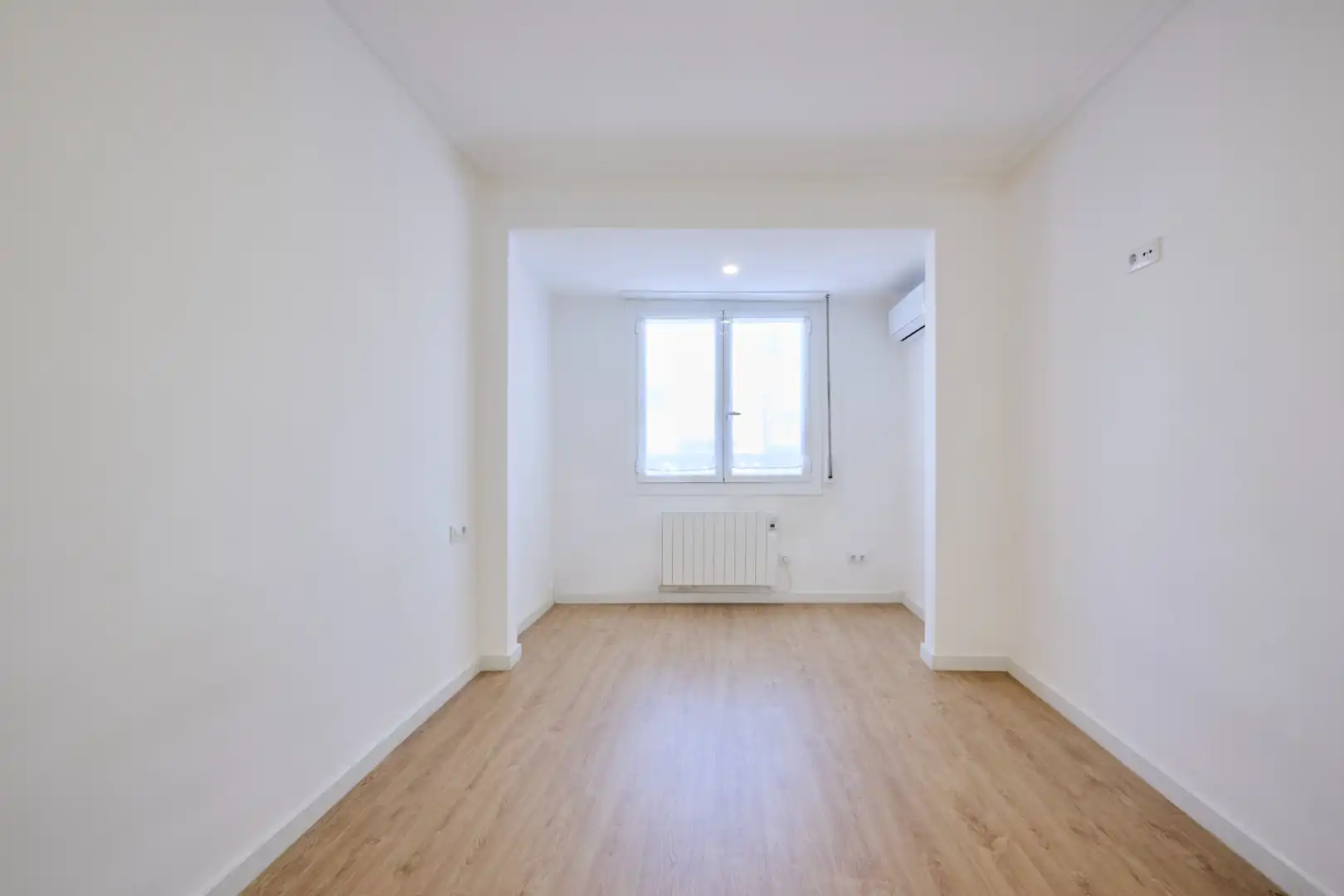 Piso en venta en Barcelona con Aire acondicionado, Calefacción y Terraza