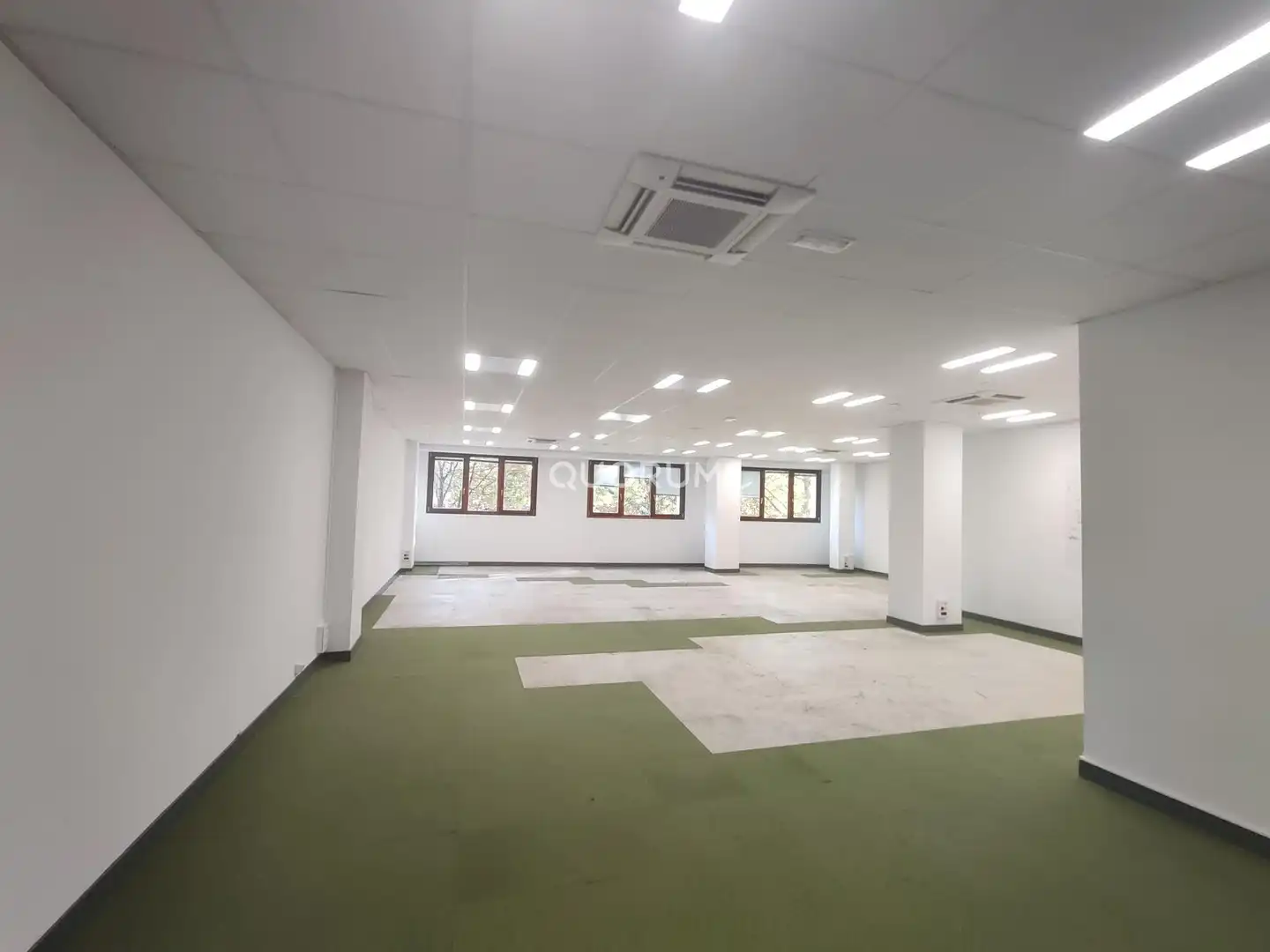 Büro zur Miete in Abando - Albia