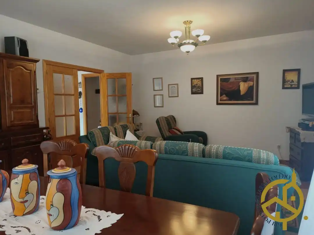 Sala d'estar de Casa o xalet en venda en El Viso de San Juan amb Aire condicionat, Calefacció i Jardí privat