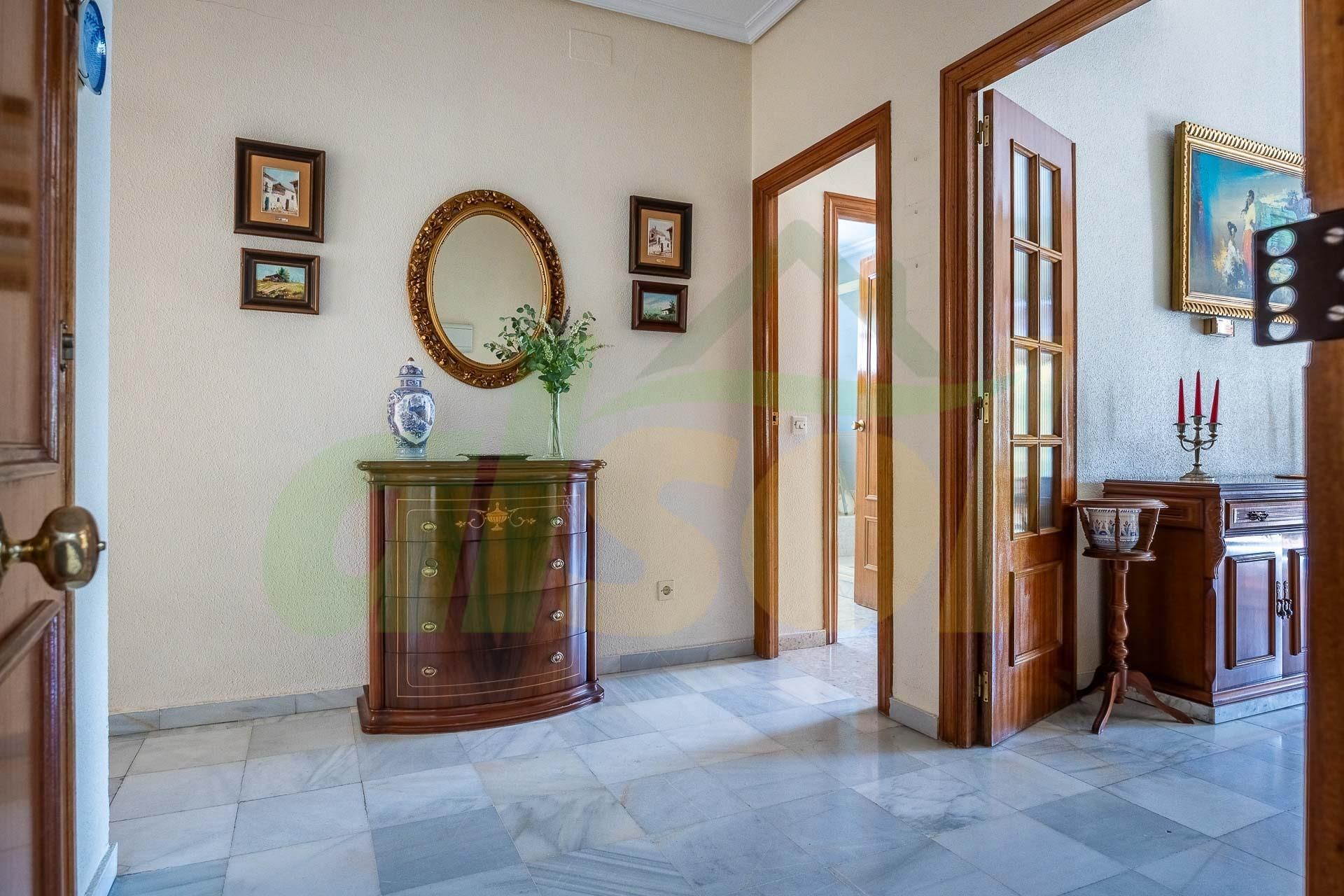 Flat for sale in  Sevilla Capital  with Air Conditioner, Terrace and Storage room