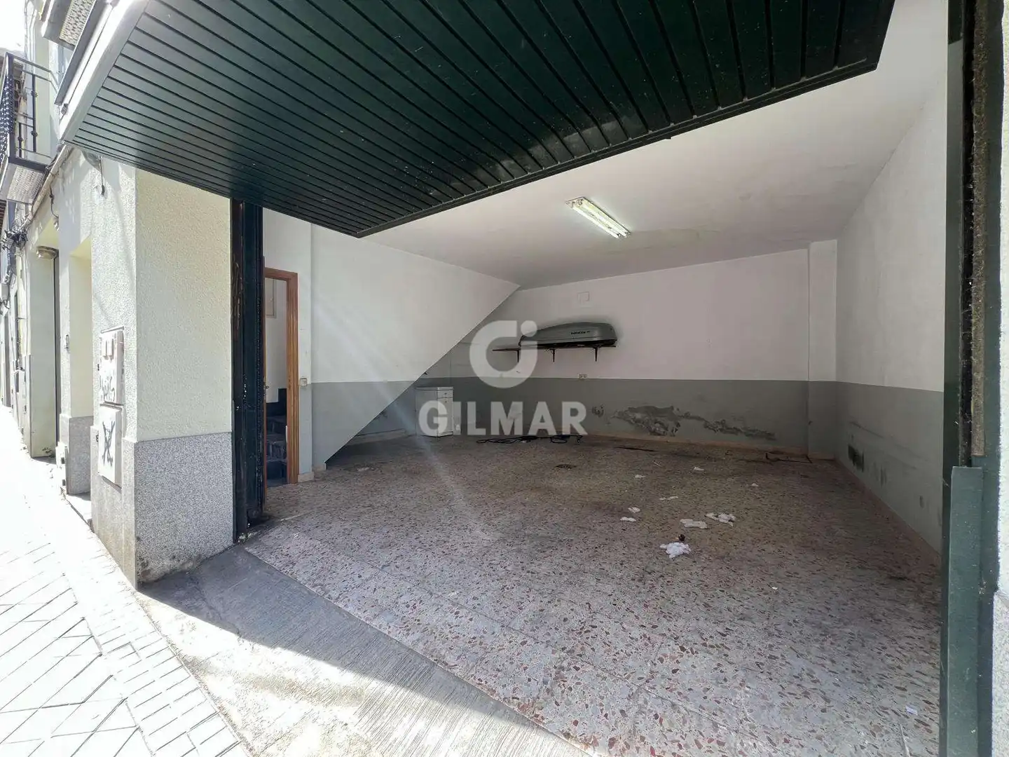 Parking of Detached homes for sale in Madrid  with Heating