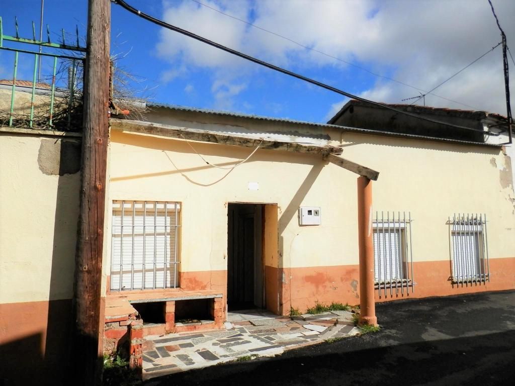 Vista exterior de Casa adosada en venta en El Cubo de Tierra del Vino  