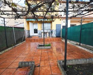 Jardí de Casa o xalet en venda en Espinosa de Henares amb Calefacció, Jardí privat i Terrassa