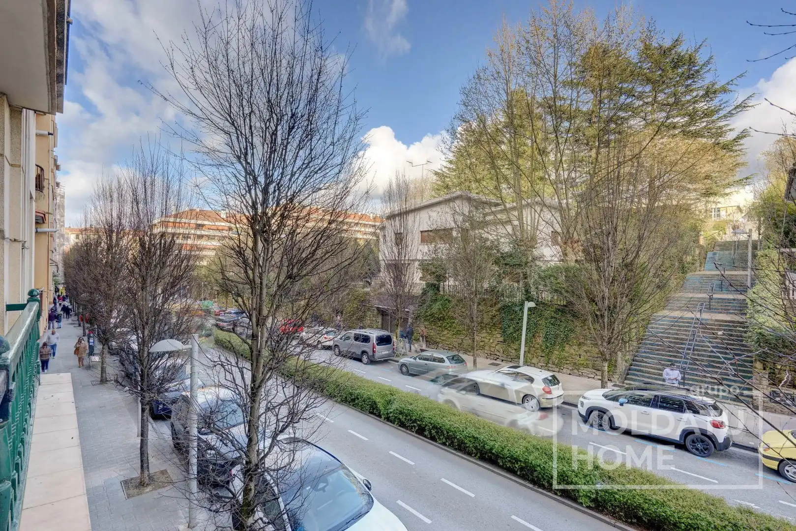 Vista exterior de Pis en venda en Irun  amb Calefacció i Terrassa