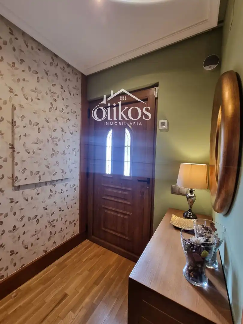 Casa adosada en venta en Villamayor con Aire acondicionado, Calefacción y Parquet