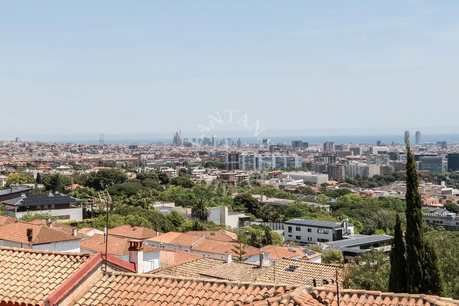 Vista exterior de Casa o chalet en venta en Barcelona con Trastero