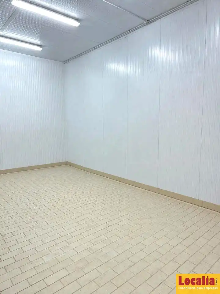 Nave industrial en venta en Cartes