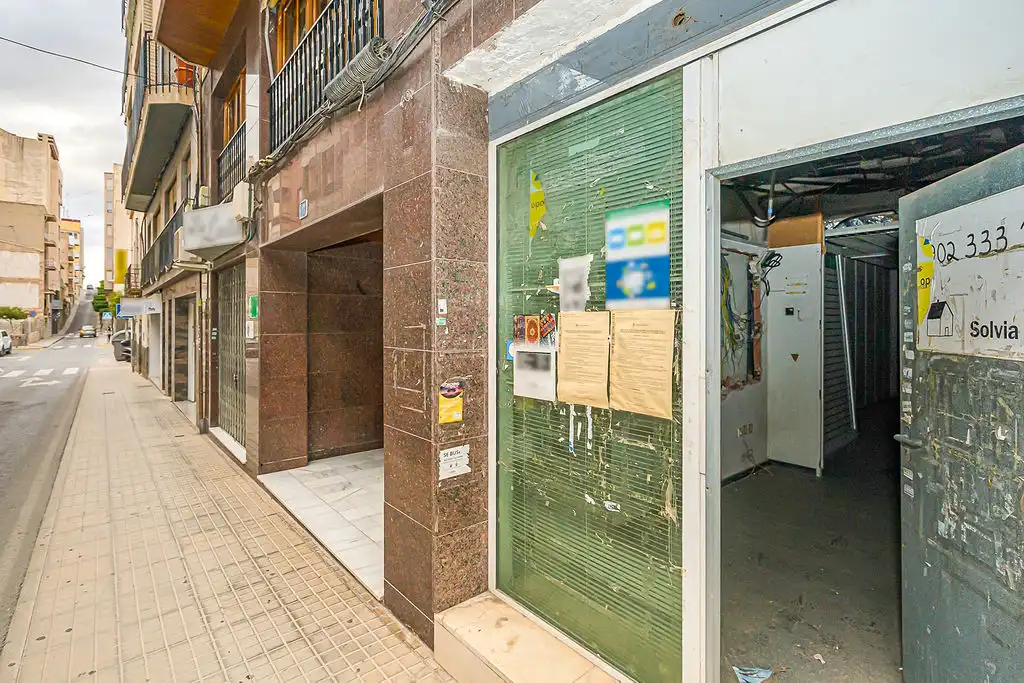 Local comercial en venta en C/ San Sebastián, imagen 2