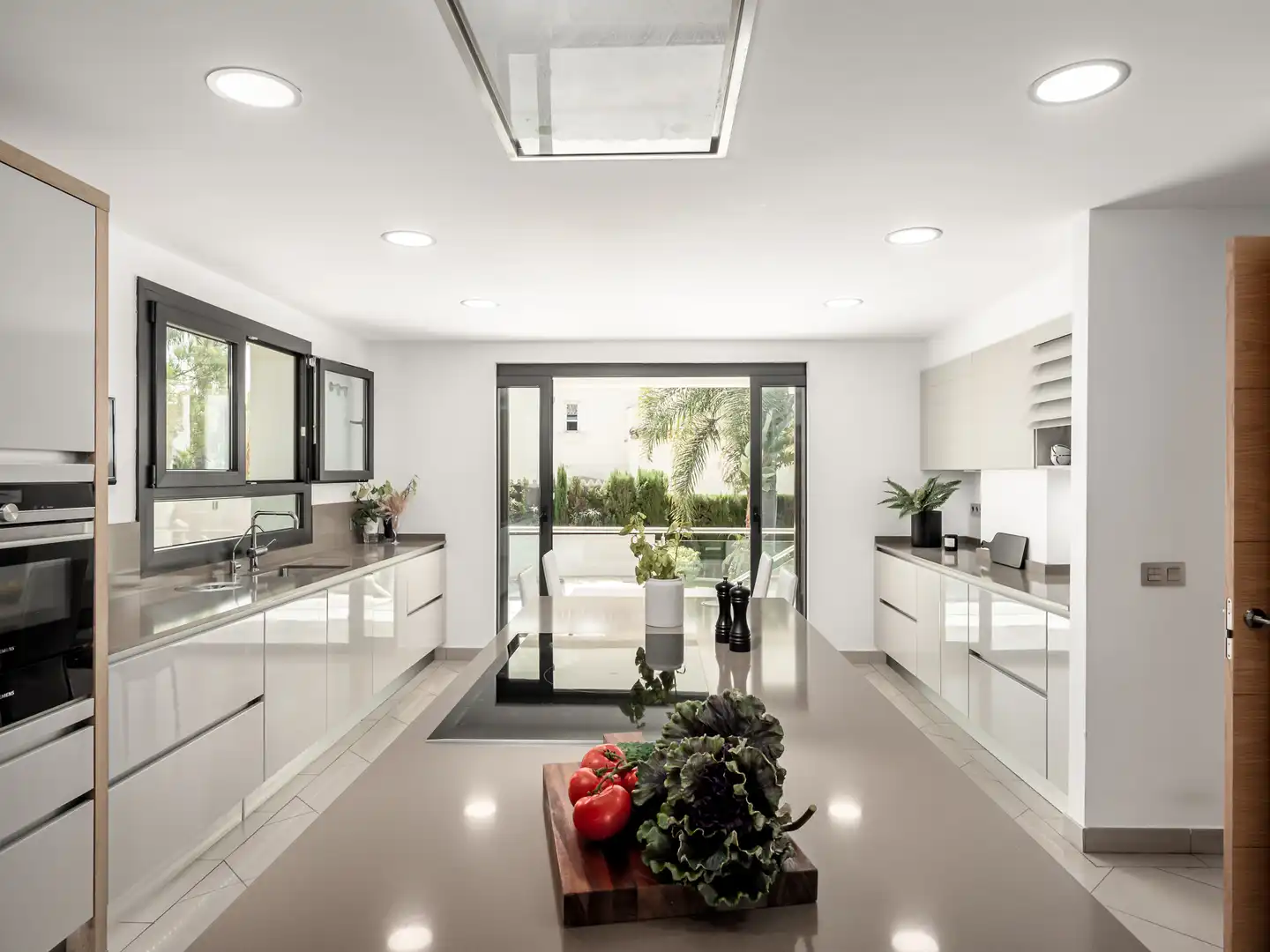 Cocina de Casa o chalet en venta en Marbella con Aire acondicionado, Calefacción y Piscina
