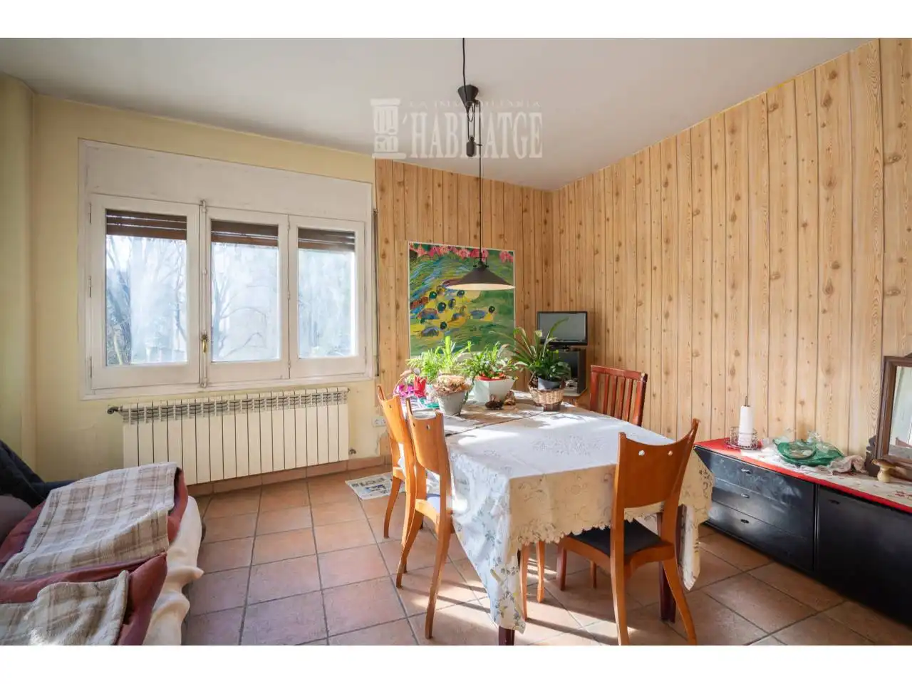 Comedor de Dúplex en venta en Vic con Calefacción, Terraza y Alarma