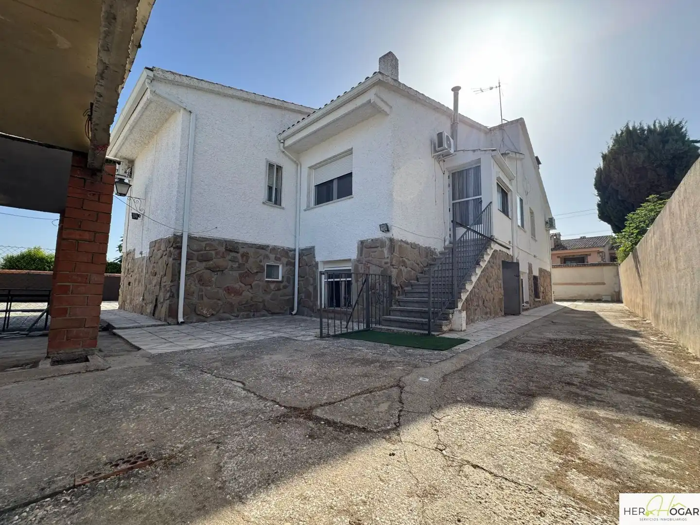 Exterior view of Houses for sale in Cobisa  with Air Conditioner, Heating and Terrace
