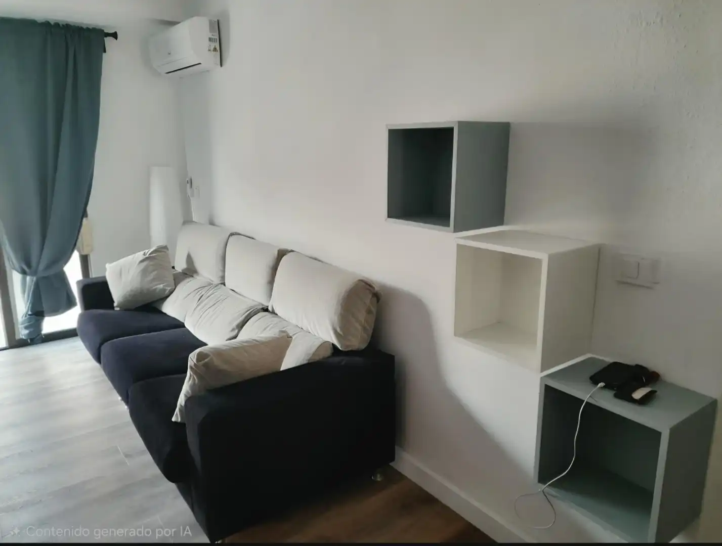 Living room of Flat for sale in Valencia  with Air Conditioner, Parquet flooring and Balcony