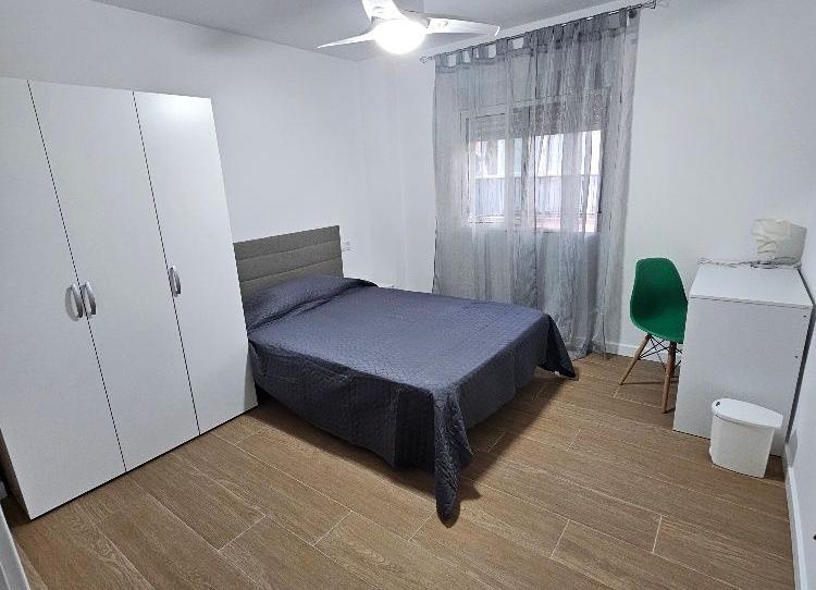 Foto 1 de Piso para compartir en Centro Urbano, Alicante