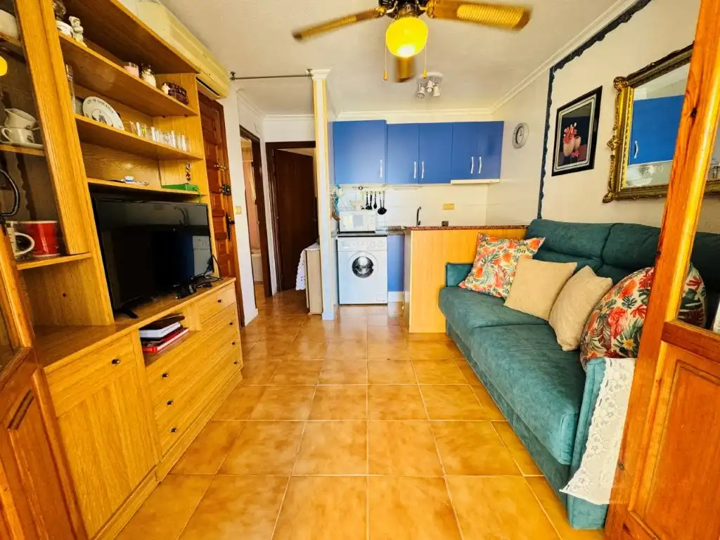 Living room of Flat for sale in Torrevieja  with Furnished and Community pool
