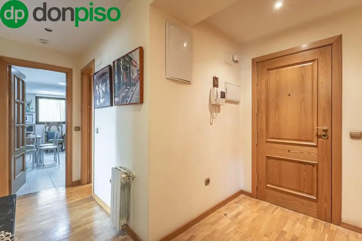 Flat for sale in Granada