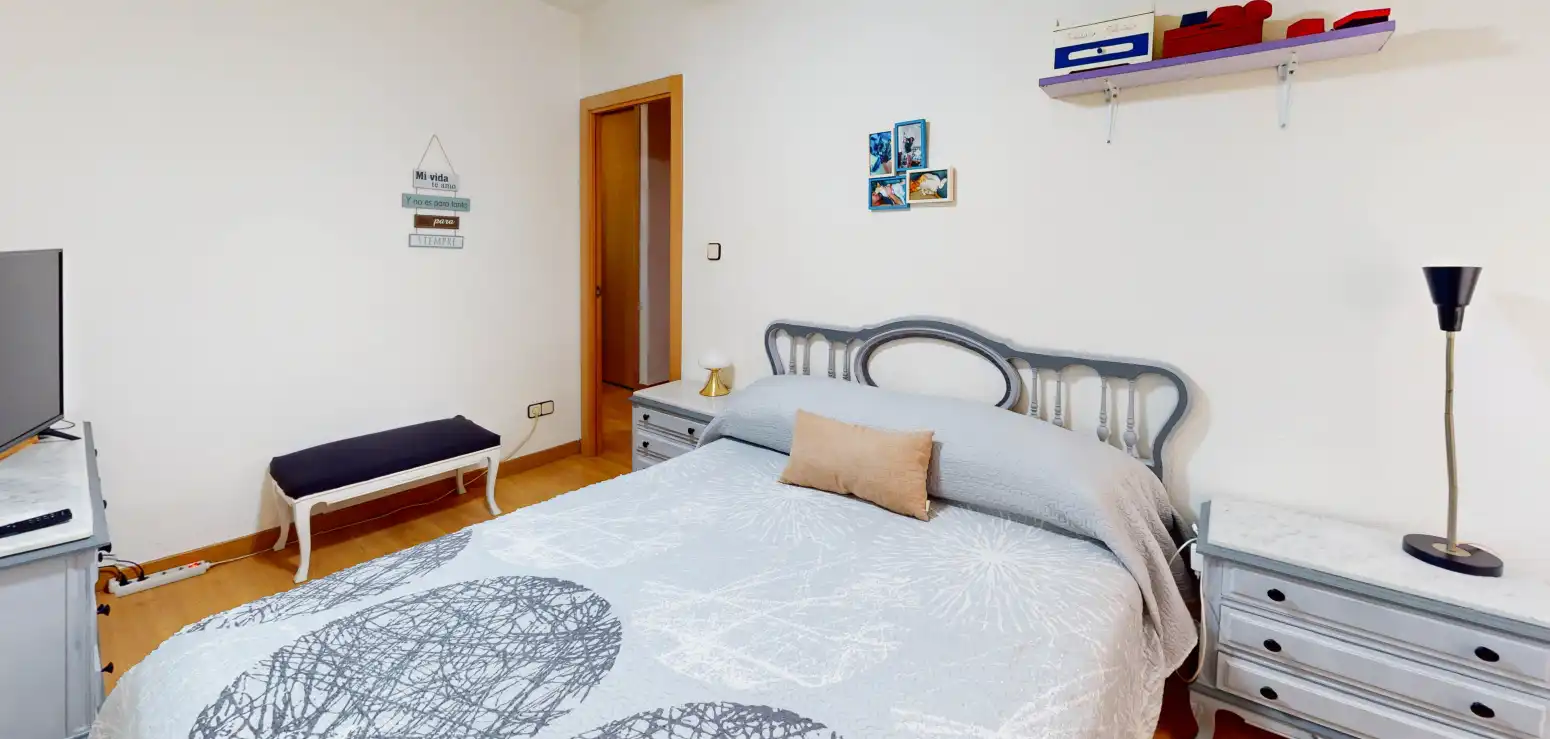 Dormitori de Pis en venda en Valencia amb Aire condicionat i Balcó