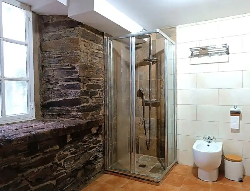 Bathroom of Houses for sale in Taramundi  with Terrace and Furnished