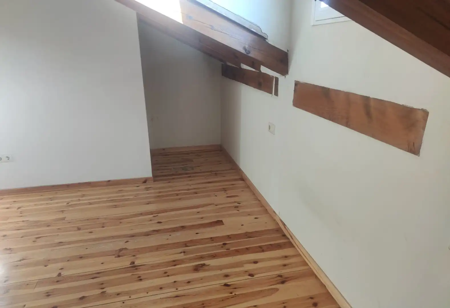 Haus oder Chalet zum Verkauf in Alija del Infantado mit Privatgarten und Parkett