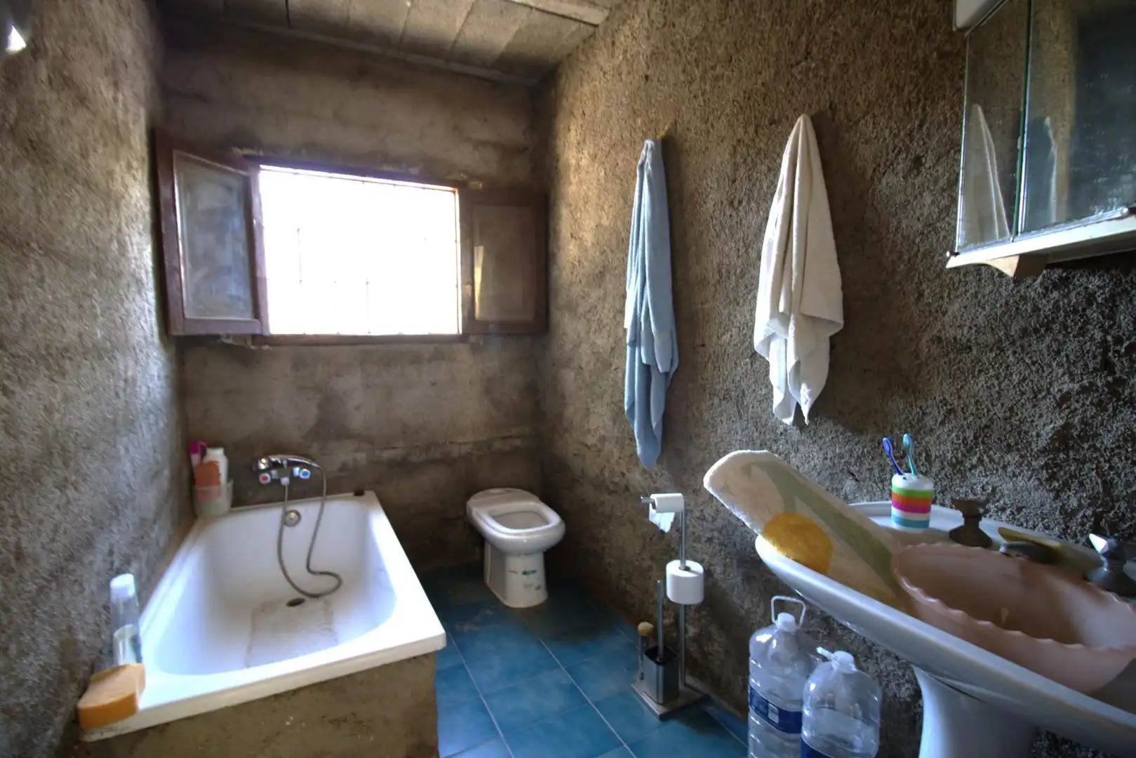 Badezimmer von Country house zum Verkauf in Alhama de Almería mit Privatgarten, Terrasse und Schwimmbad