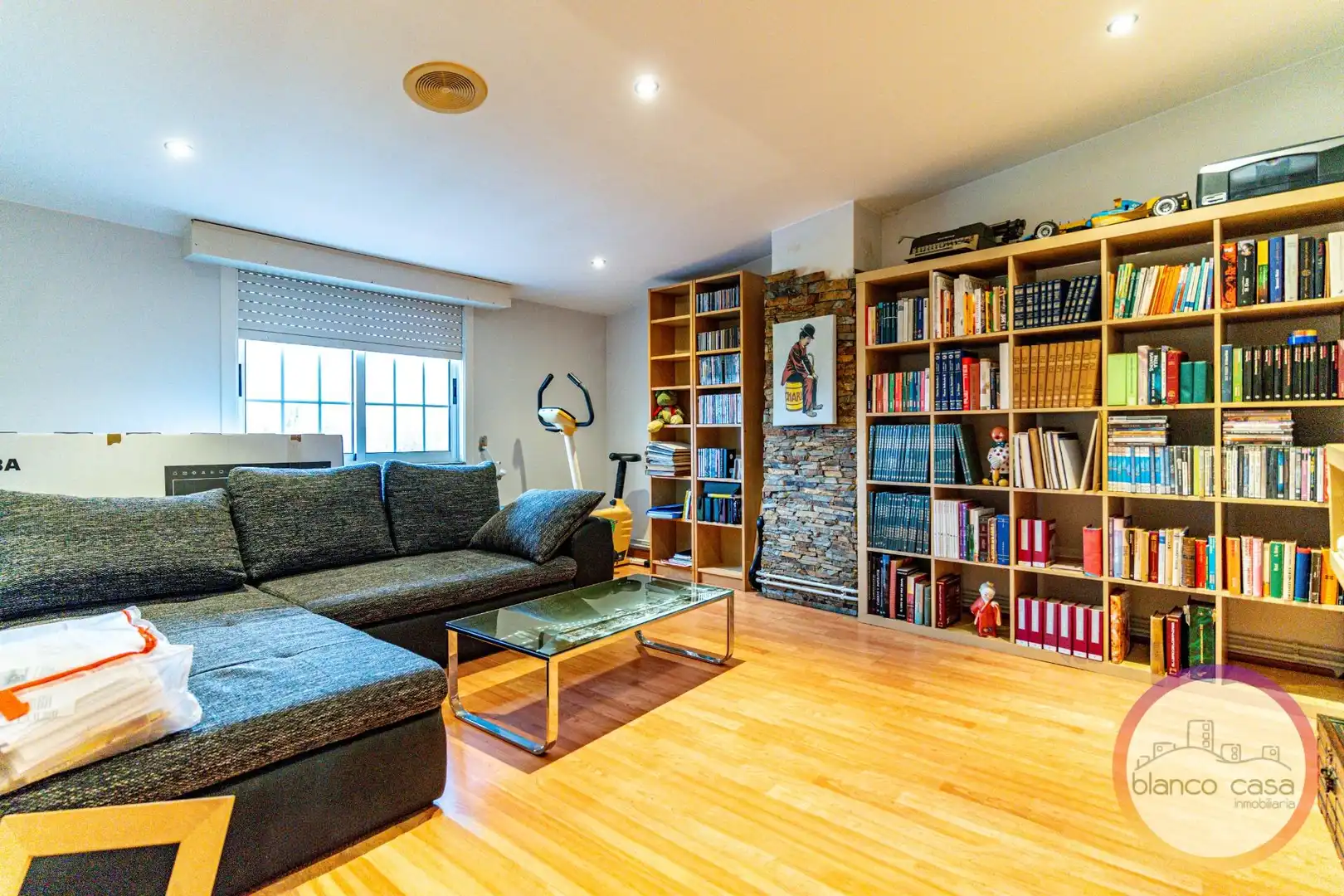 Sala de estar de Casa o chalet en venta en Carballo con Calefacción, Jardín privado y Trastero