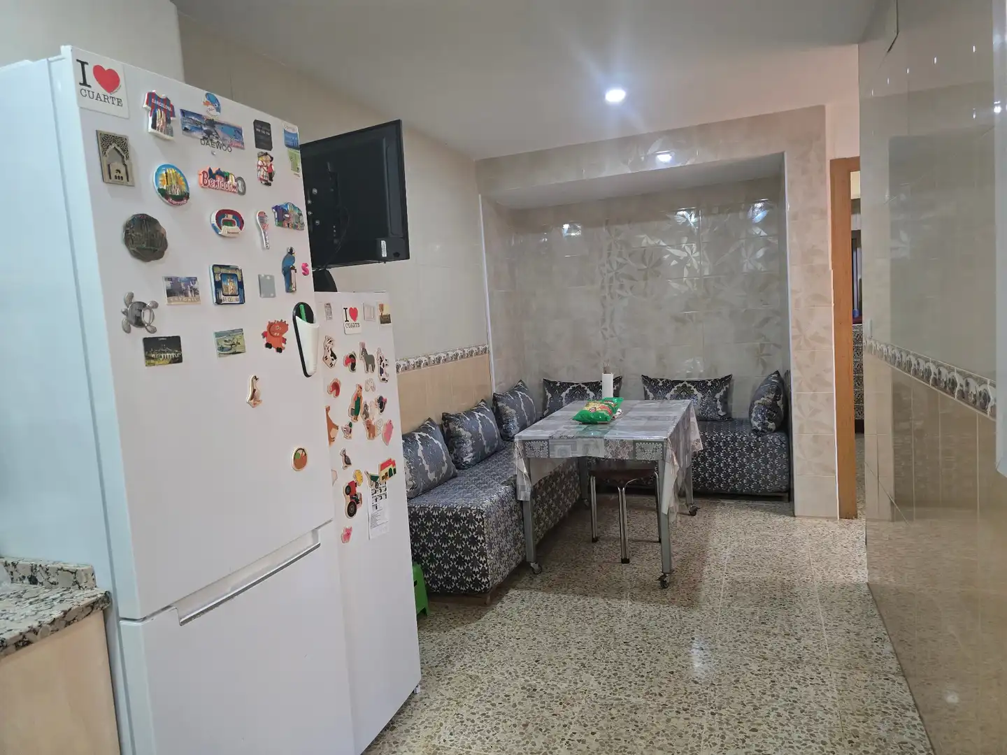 Kitchen of Houses for sale in Zaragoza  with Terrace, Furnished and Oven