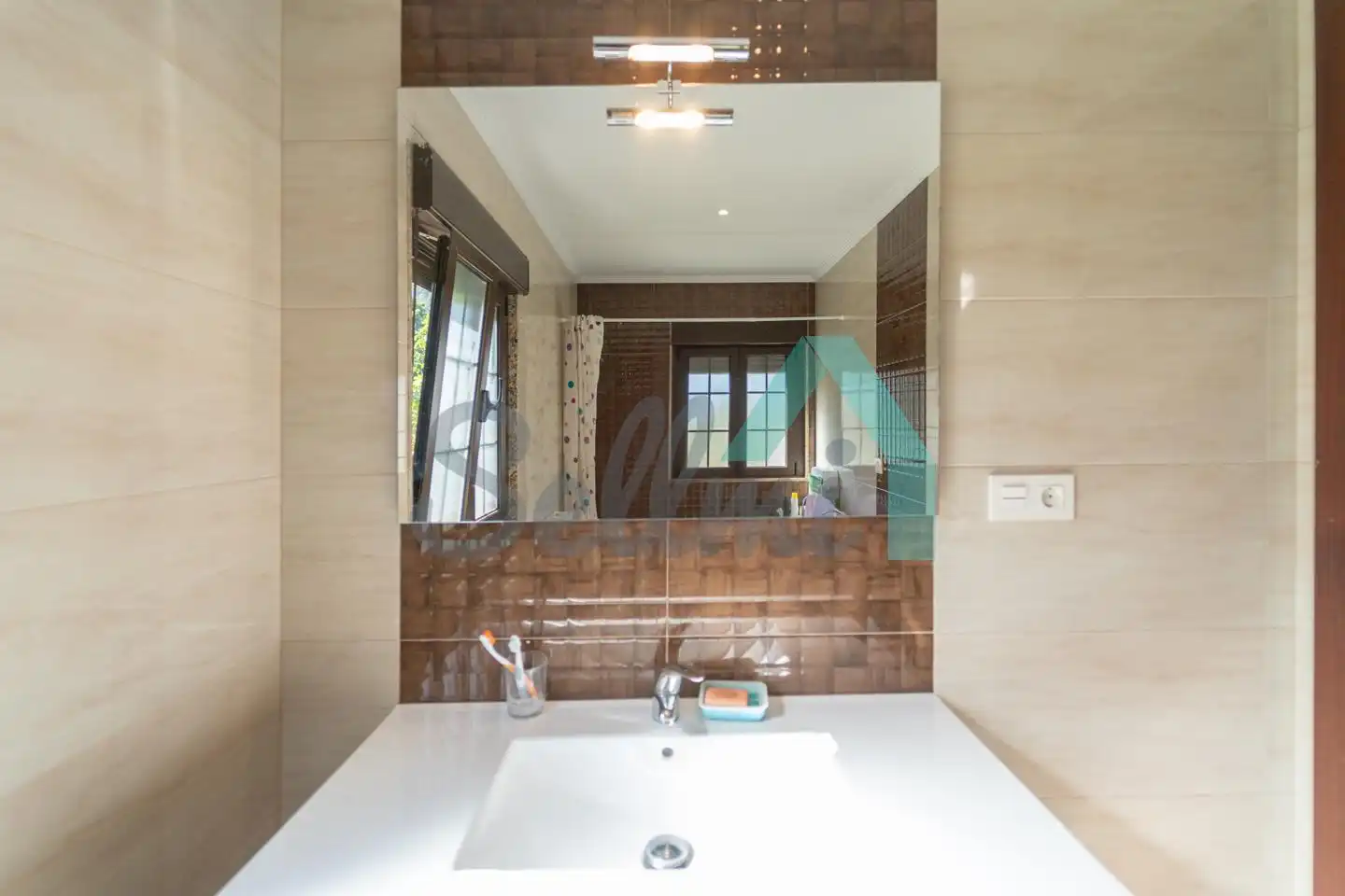 Baño de Casa o chalet en venta en Grado con Calefacción, Jardín privado y Parquet
