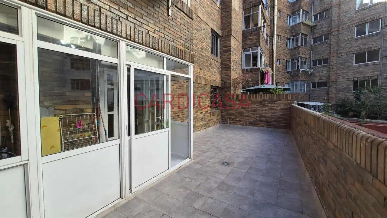 Terrace of Flat for rent in Vigo   with Heating, Parquet flooring and Terrace