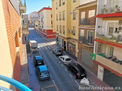 Vista exterior de Pis en venda en Linares amb Aire condicionat, Parquet i Balcó