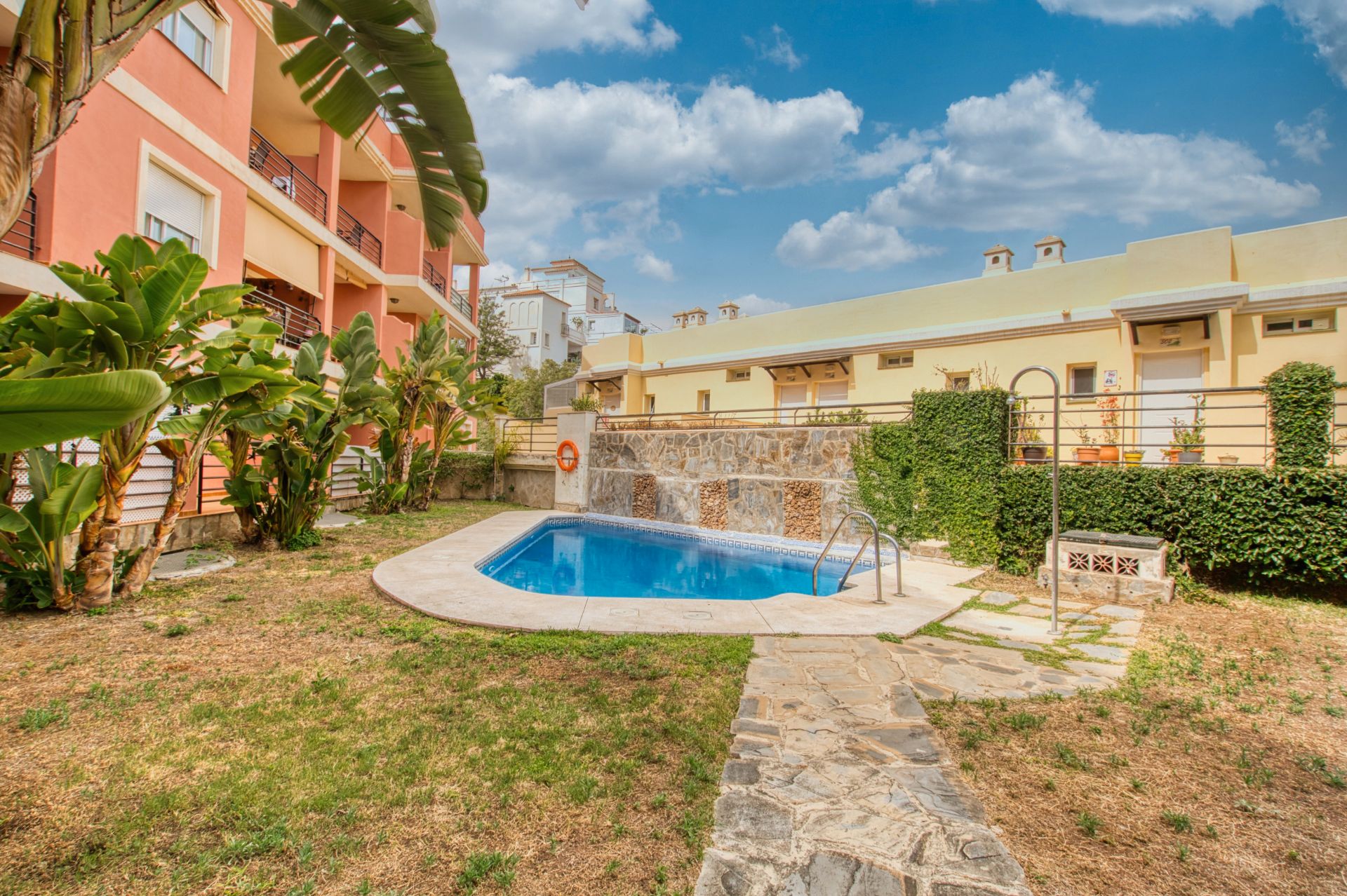 Jardí de Estudi en venda en Rincón de la Victoria amb Aire condicionat, Terrassa i Piscina comunitària