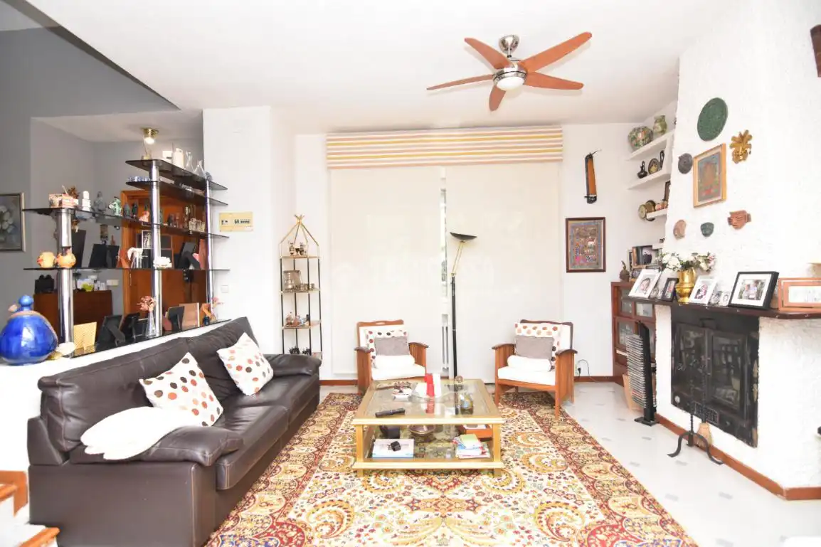 Sala de estar de Casa o chalet en venta en Villaviciosa de Odón con Aire acondicionado, Calefacción y Jardín privado