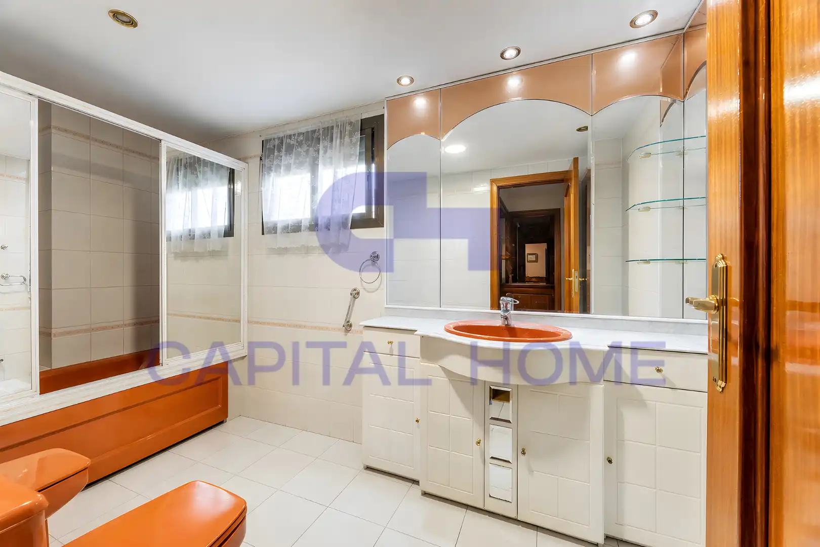 Baño de Piso en venta en Fuenlabrada con Aire acondicionado, Calefacción y Terraza