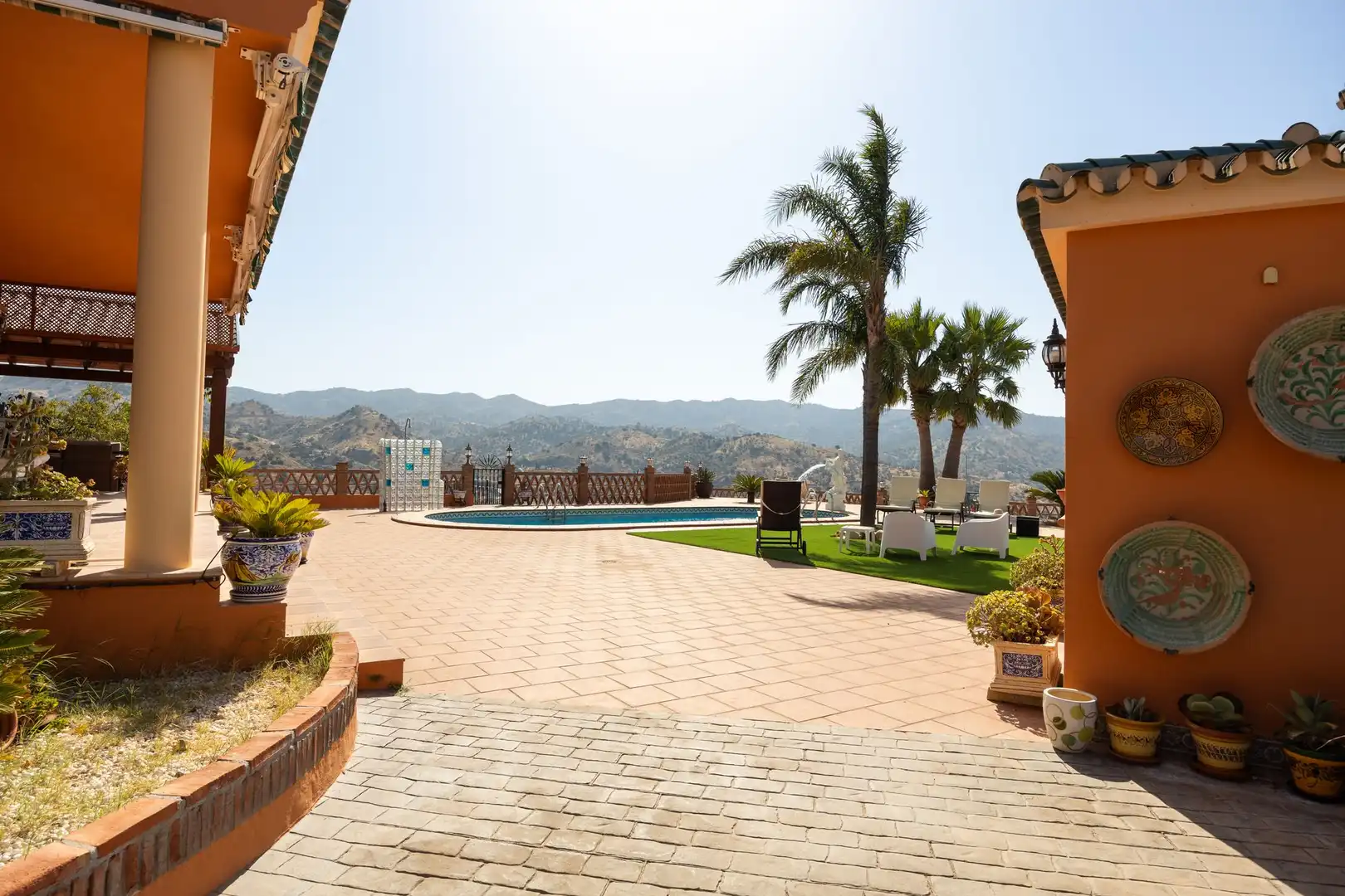 Finca rústica en venta en Almogía