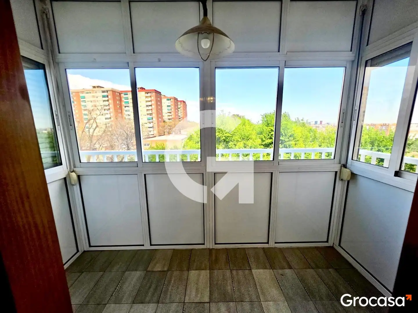 Terrassa de Pis en venda en Cornellà de Llobregat amb Aire condicionat, Calefacció i Forn