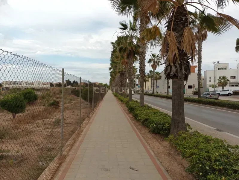 Terreny industrial en venda en Sagunto / Sagunt